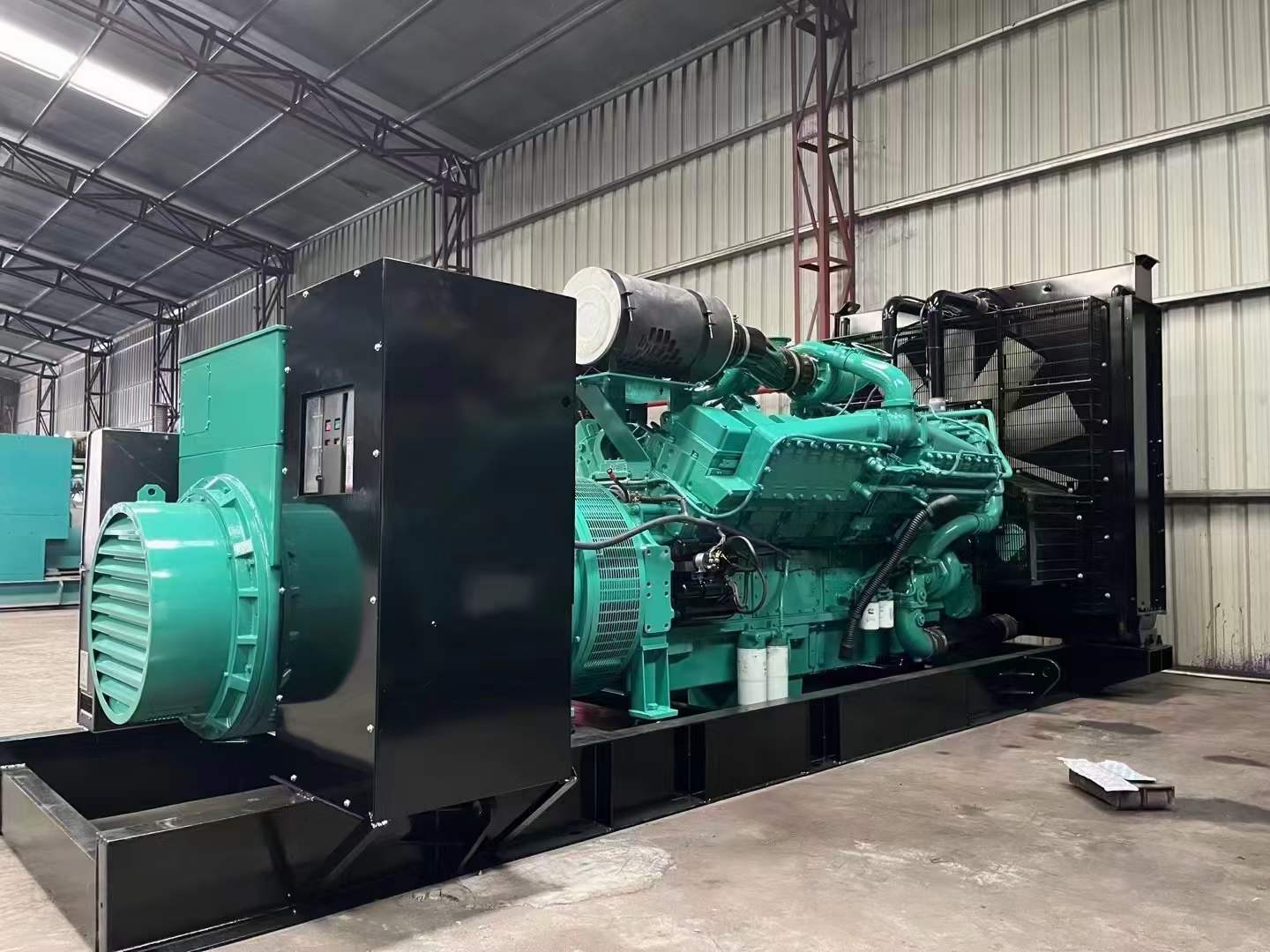 思南如何评估无功补偿装置的性能和效果？