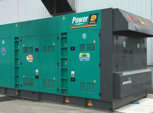 思南升级发电机组的过程中需要注意哪些安全事项？